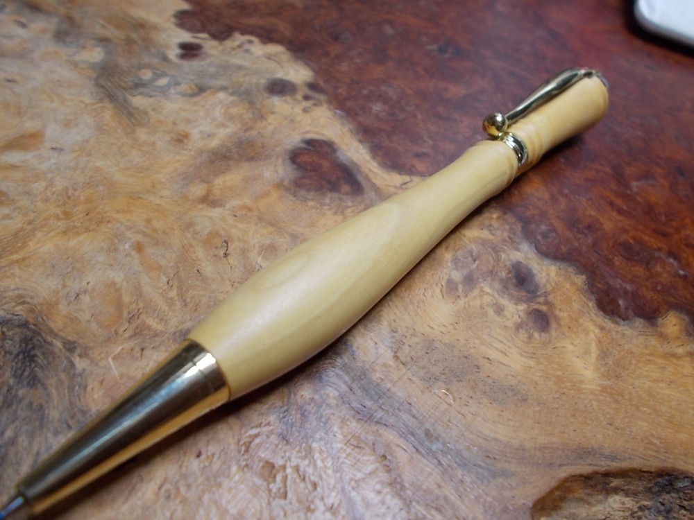薩摩黄楊のフリクションボールペン　 (ジェットストリームやクロスタイプ軸も対応可)