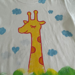 受注制作kidsTシャツ「キリン　雲と草原」80~140cm対応 2枚目の画像