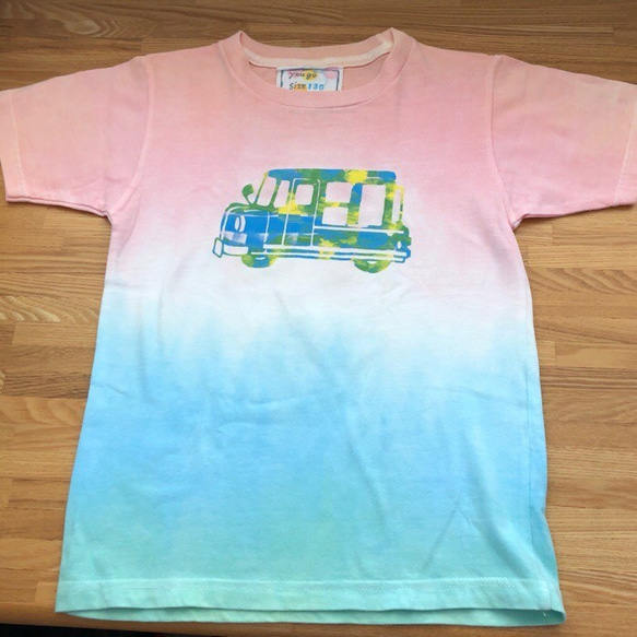 kidsTシャツ130cm「段染め　クラシックカー」130-3 1枚目の画像