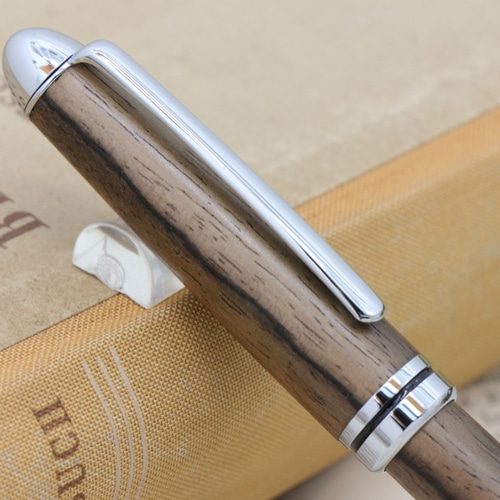 国産銘木の最高峰 黒柿 縞柿模様 3・Horizon」銘木ボールペン