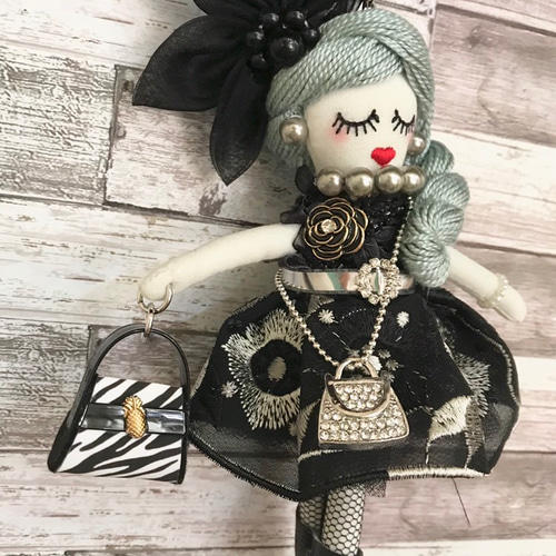 ルルベちゃん パスケース付き バックチャーム ドールチャーム ブラック 