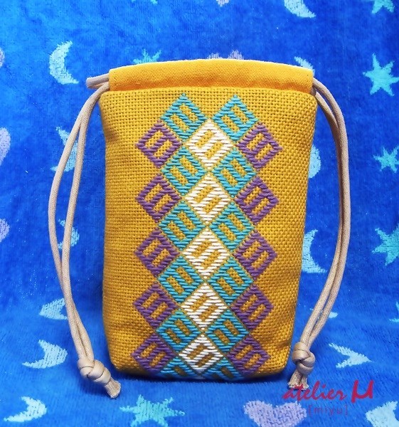 こぎん刺しのカラフル巾着