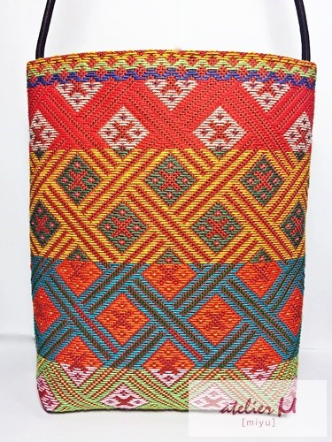 こぎん刺しのあさみちゃんポシェット