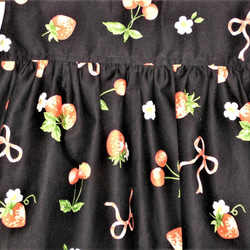 イチゴ＆リボンのボーダー柄　ジャンパースカート　105ｃｍ～115ｃｍ 3枚目の画像