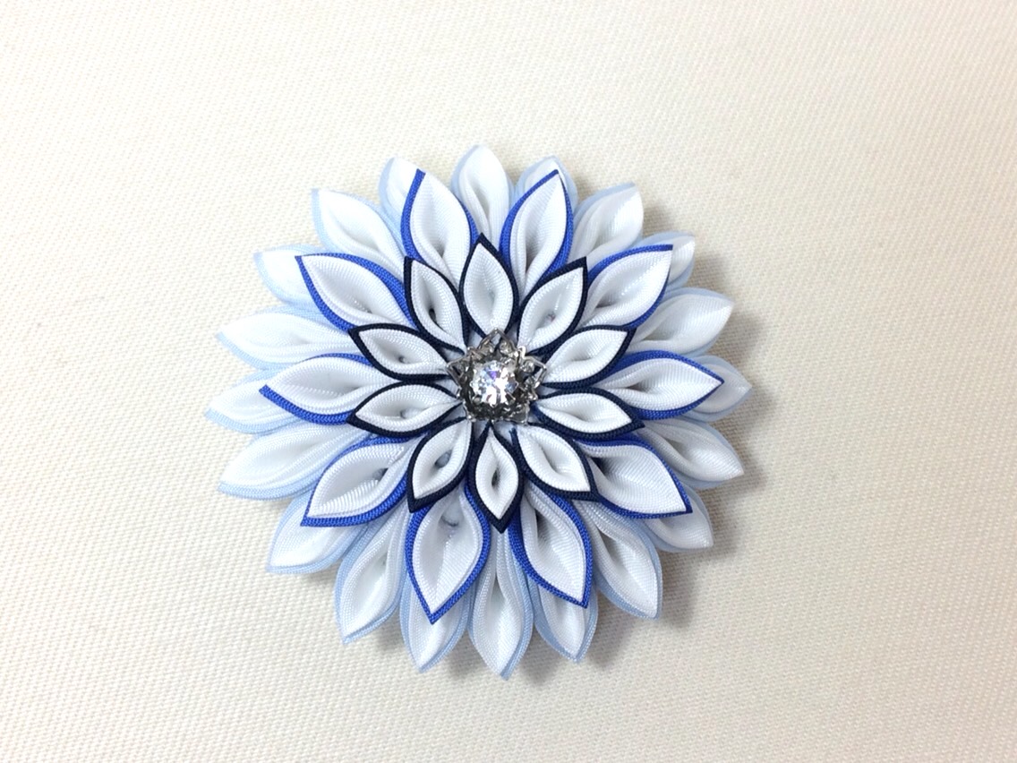 再販 帯飾り 菊 silver 粘り強く