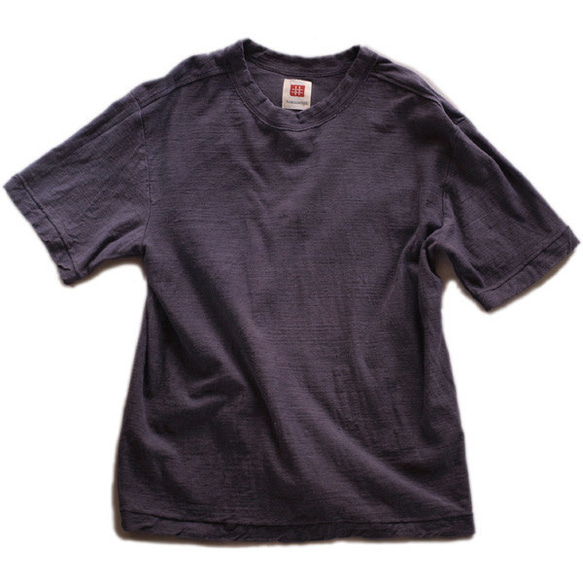Tシャツ メンズ 半袖 オーガニックコットン 草木染め 吊天竺 五倍子 紫 1枚目の画像