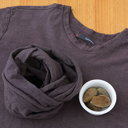 Tシャツ メンズ 半袖 オーガニックコットン 草木染め 吊天竺 五倍子 紫 2枚目の画像