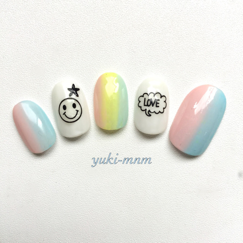 グラデーションスマイルネイルチップ ネイルチップ（つけ爪