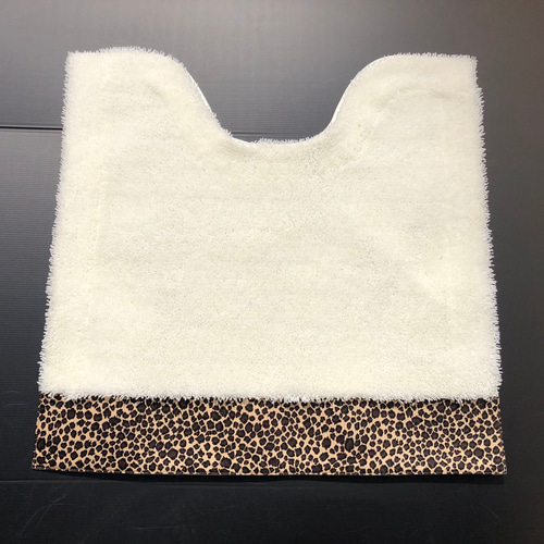 ヒョウ柄 三点セット バス・トイレ・洗面用品 shikimonoya 通販