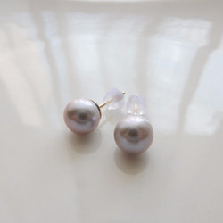 [492] 14公斤淡水珍珠灰8毫米圓形耳環 第1張的照片