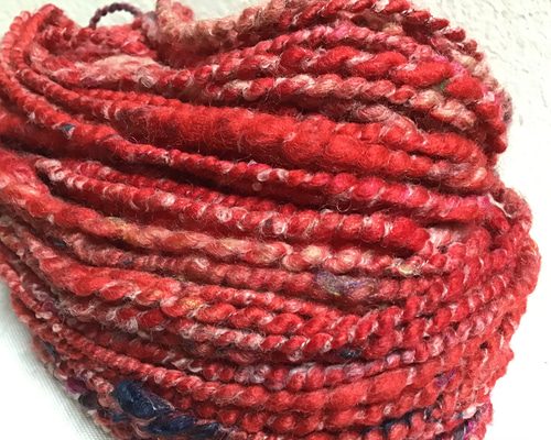 毛糸 手紡ぎ アートヤーン 赤MIX色 75g 毛糸 ta-tan 通販 10768486