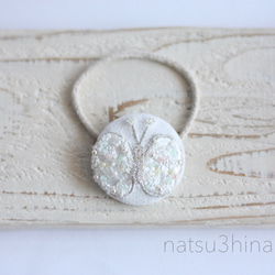 Spring 蝶　刺繍ヘアゴム 1枚目の画像