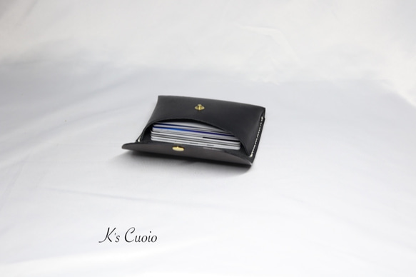 ヌメ革 一枚革で作るカードケース（ブラック色）【送料無料】 1枚目の画像