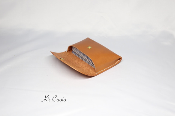 ヌメ革 一枚革で作るカードケース（キャメル色）【送料無料】 3枚目の画像