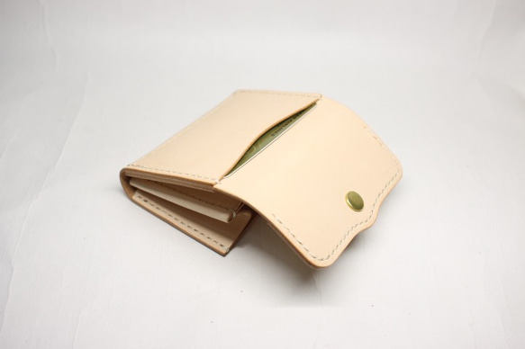 ヌメ革 カードが入る小銭入れ【送料無料】 4枚目の画像