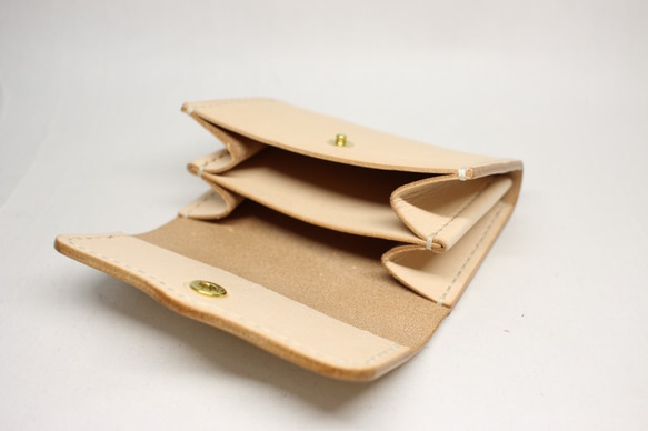 ヌメ革 カードが入る小銭入れ【送料無料】 5枚目の画像