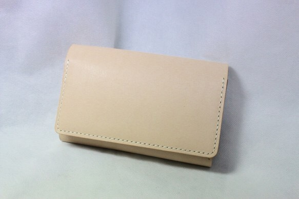 ポーチ 本革 小物入れ レザー 革 牛革 エアポッズ コイン 小銭