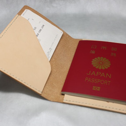 ヌメ革 手縫いのパスポートケース【送料無料】 5枚目の画像