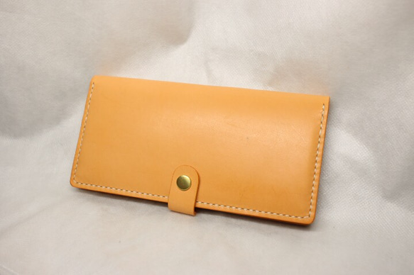 ヌメ革 手縫いのカードホルダー（オレンジ色）【送料無料】 2枚目の画像