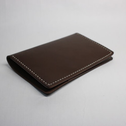 ヌメ革 手縫いのパスポートケース（ダークブラウン色）【送料無料】 3枚目の画像