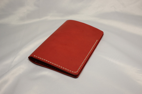 ヌメ革 手縫いのパスポートケース（レッド色）【送料無料】 3枚目の画像