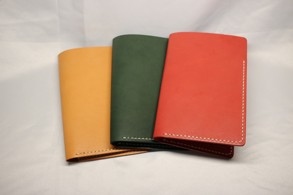 ヌメ革 手縫いのパスポートケース（レッド色）【送料無料】 9枚目の画像