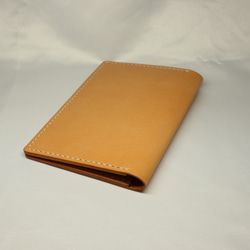ヌメ革 手縫いのパスポートケース（オレンジ色）【送料無料】 3枚目の画像