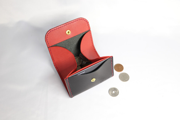 ヌメ革 ボックス型小銭入れTypeB（ブラック&レッド色）【送料無料】 2枚目の画像