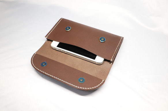 ヌメ革　ベルト通し型スマホケース横型（ダークブラウン色）【送料無料】 5枚目の画像