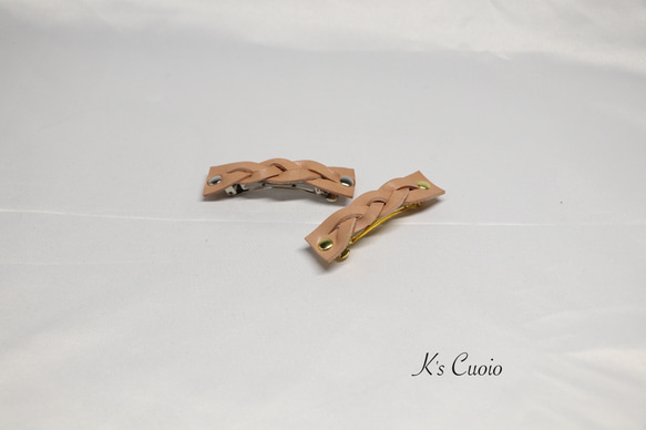 栃木レザー　三本編みバレッタ【送料無料】 1枚目の画像