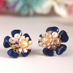 【再販】Double flower pierce/earring -Navy- 1枚目の画像