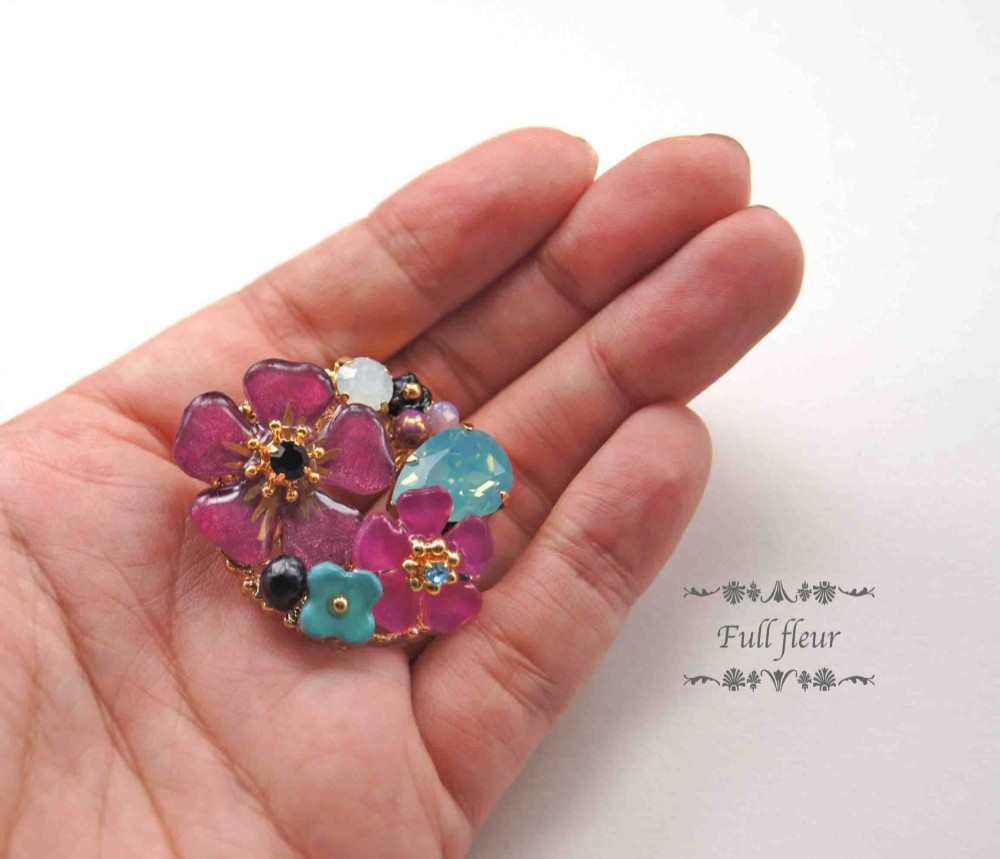 Autumn color flower broach