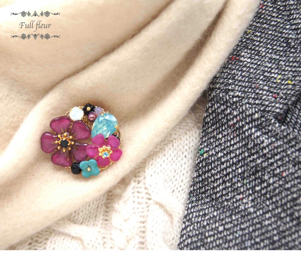 Autumn color flower broach