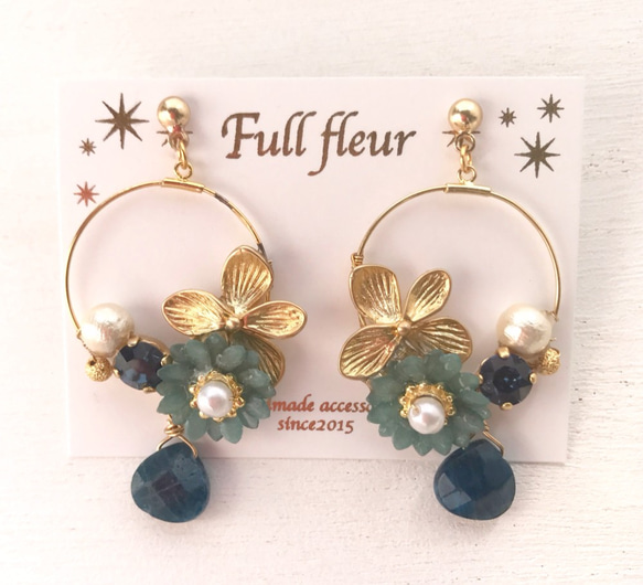 耳環的紫羅蘭和瑪格麗特/藍色耳環 第2張的照片