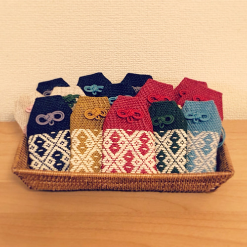 こぎん刺し お守り袋【生成り・そろばん】 その他雑貨 hanakogin