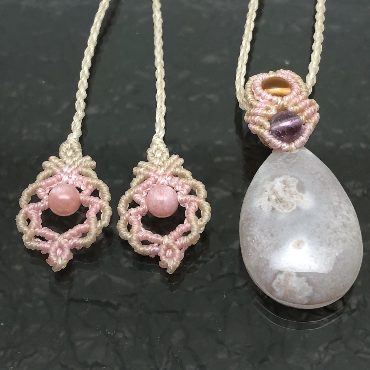 チェリーブラッサムアゲート（桜瑪瑙）のペンダント 【マクラメ macramé】【送料無料】