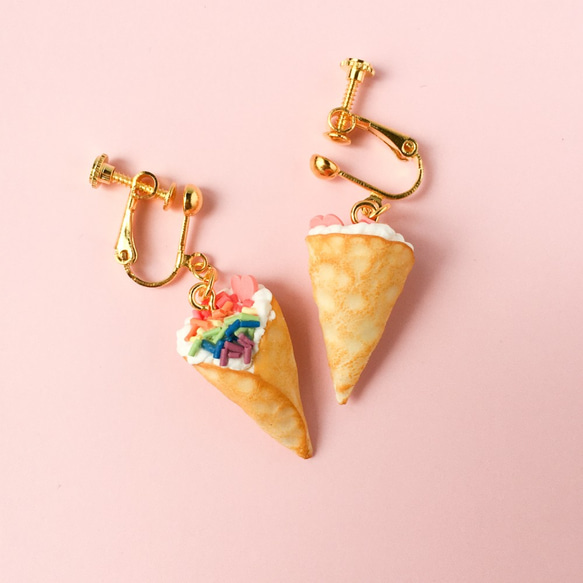 愛心彩虹可麗餅(小) 耳環 一對價 甜點飾品 第2張的照片