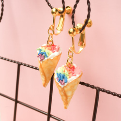 愛心彩虹可麗餅(小) 耳環 一對價 甜點飾品 第4張的照片