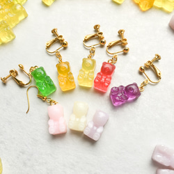 新色添加 小熊軟糖耳環グミベア gummy bears 不可食用 甜點飾品 單耳【蜜斯手作】 第4張的照片