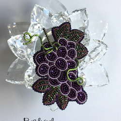 ビーズ刺繍のブローチ　-葡萄- grapes 1枚目の画像