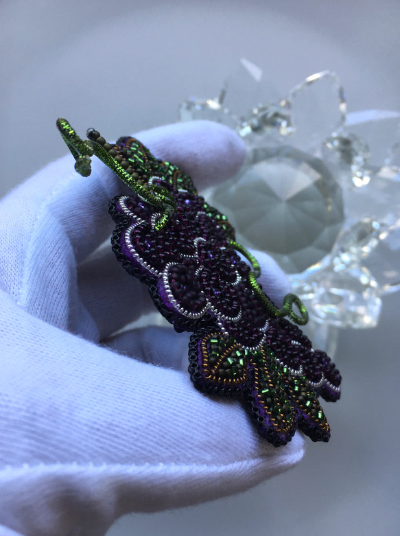 ビーズ刺繍のブローチ　-葡萄- grapes 5枚目の画像