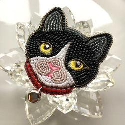 ビーズ刺繍のブローチ　-猫(ブラック)- 6枚目の画像