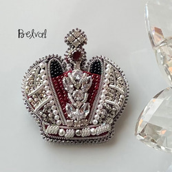 ビーズ刺繍のブローチ　-王冠(red)crown- 2枚目の画像