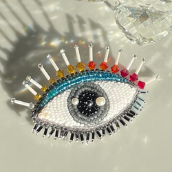 ビーズ刺繍ブローチ　-目　eye- 6枚目の画像