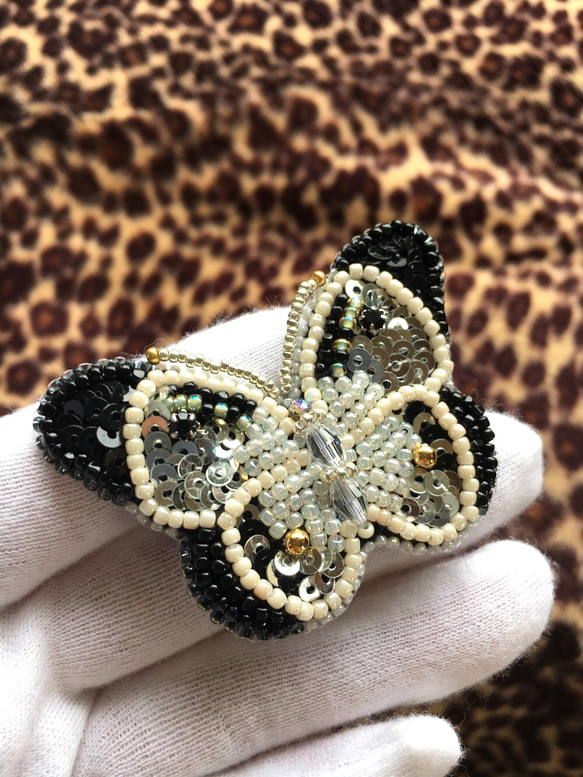 ビーズ刺繍 -蝶のブローチ-butterfly 6枚目の画像