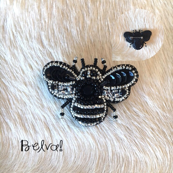 ビーズ刺繍 -ハチのブローチ(ブラック)-bee 5枚目の画像