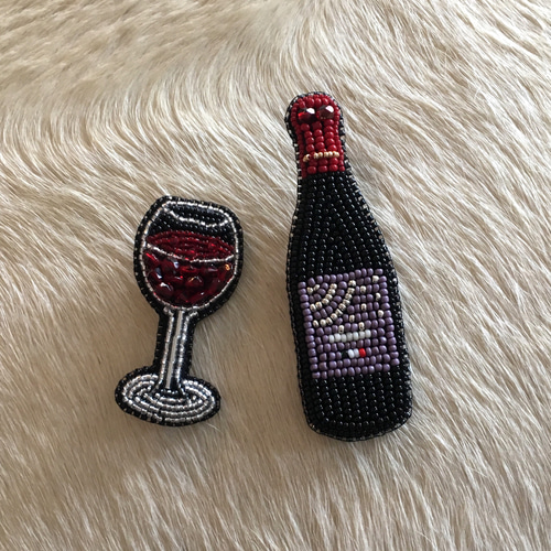 深いワインカラー・ビーズ刺繍・ベルベットのアオザイ ビーズ刺繍_ワイングラス（赤） ブローチ Zatto 通販 18451669
