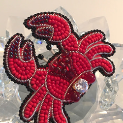ビーズ刺繍のブローチ　-カニ　crab- 4枚目の画像