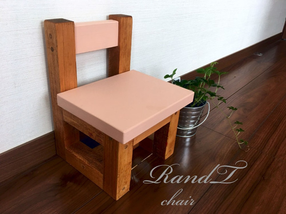 送料無料　子供用 椅子 ロー ピンクウォルナット おしゃれ 木製 赤ちゃん イス いす  子供 チェア ベビーチェア 1枚目の画像