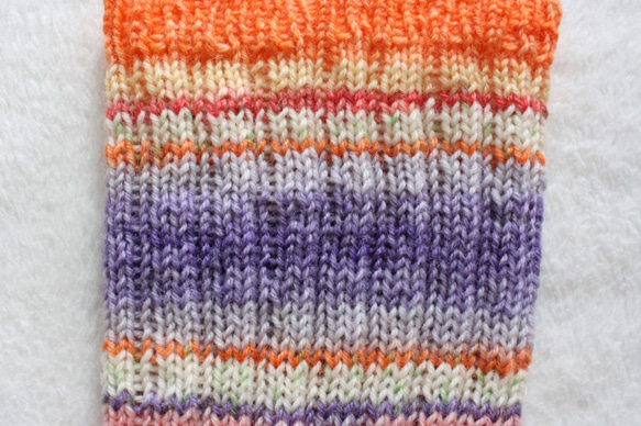 Opal毛糸の手編み靴下【甘い生活】 3枚目の画像
